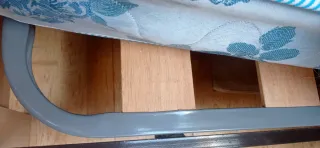 Cama individual  madera y colchón