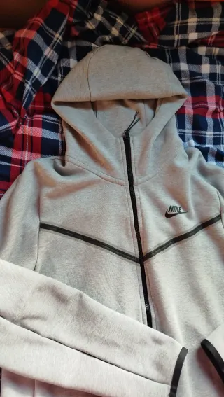 Chaqueta Nike Gris Cremallera