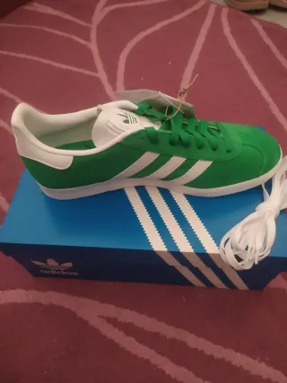Zapatillas Adidas Gazelle Verde y Blanco