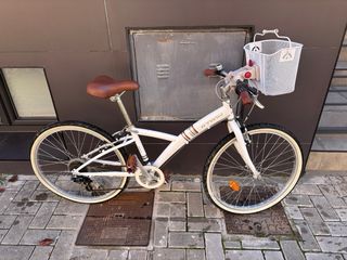 Bicicleta infantil Btwin blanca