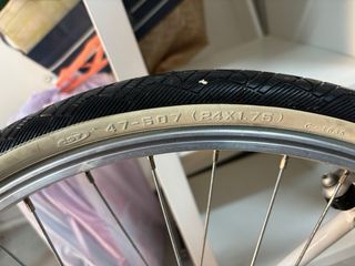 Bicicleta infantil Btwin blanca