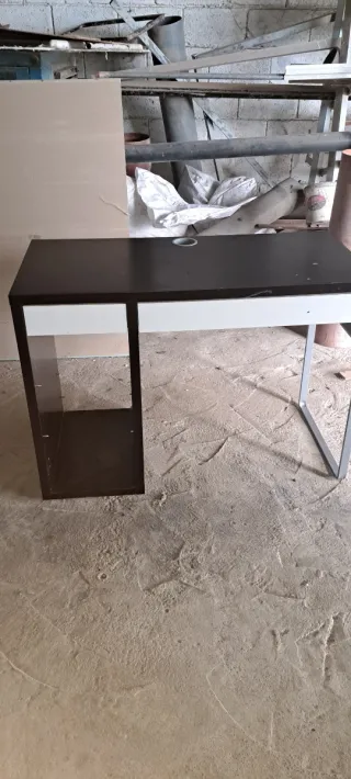 Escritorio moderno madera y metal