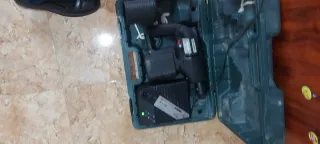 Taladro percutor Wurth 24V con maletín