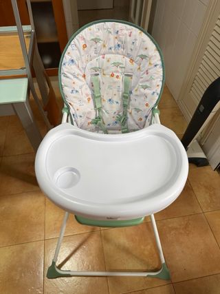 Trona de bebé con estampado selva