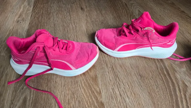 Lote zapatillas 36 y 37.5