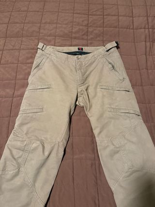 Pantalón moto con protecciones