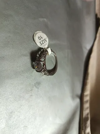 Anillo de lujo con circonita