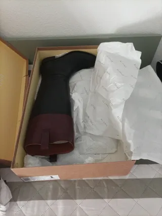 Botas piel bicolor negras/burdeos nuevas