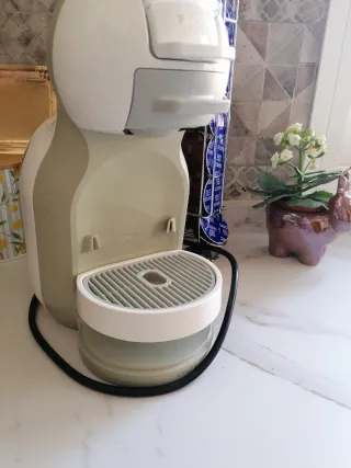 Cafetera Dolce Gusto Automática