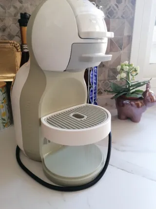 Cafetera Dolce Gusto Automática