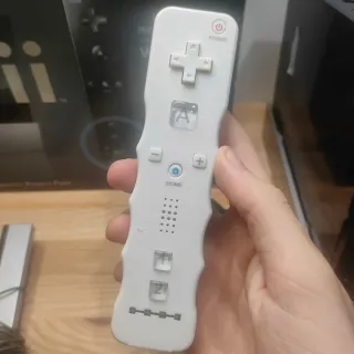 Nintendo Wii + Wii Sports Resort Pack