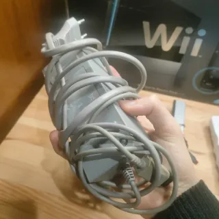 Nintendo Wii + Wii Sports Resort Pack