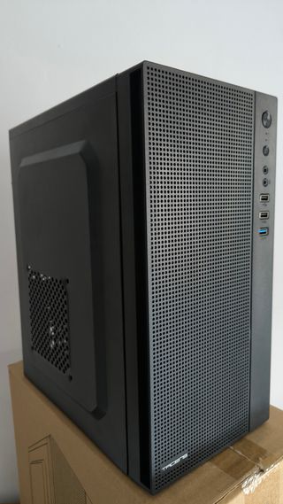 PC INTEL / 8GB RAM / ADOBE ILLUSTRATOR + OFFICE 24