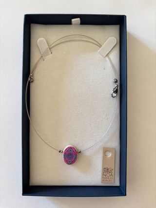 Gargantilla NOA con colgante ovalado