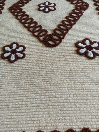 Colcha con diseño floral