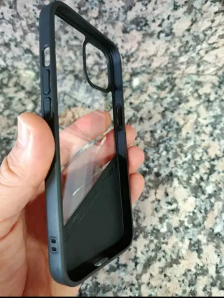 Funda Nueva UGREEN iPhone 13 con Soporte