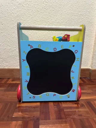 Correpasillos madera con actividades