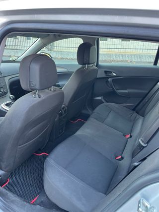 Opel Insignia 2013 PERFECTO ESTADO CON PEGATINA