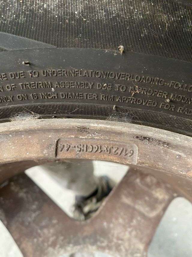 Llantas Peugeot 16 pulgadas (4 unidades)