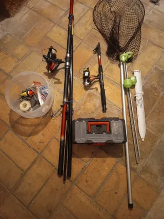 Cañas de pescar y accesorios