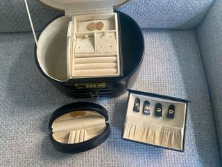 Cassetto gioielli con specchio e serratura a combinazione