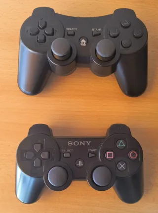 PlayStation 3 (PS3) Slim 320GB + 2 Mandos + 3 jueg