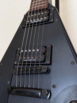 Washburn WV60 - Guitarra eléctrica negra.