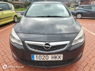 Opel Astra 2012