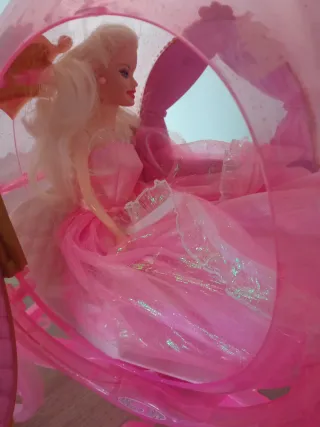 Carroza de Princesa Rosa con Caballo blanco