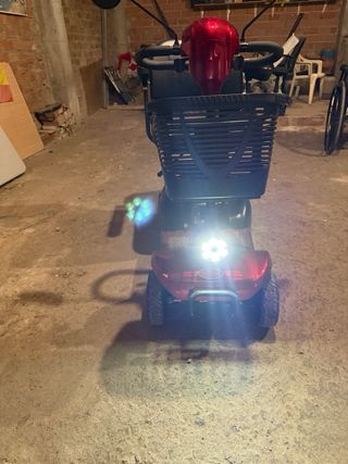 Scooter eléctrico para movilidad reducida