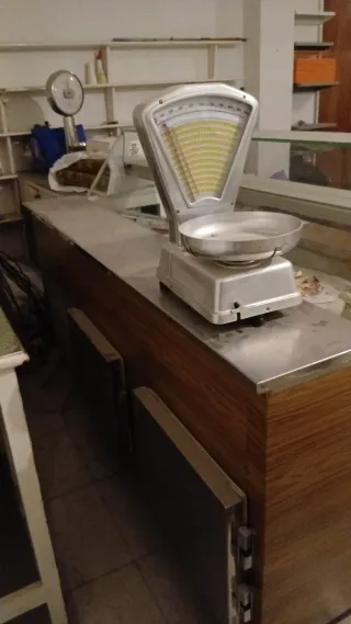 Mostrador de cristal para carnicería  Los 3 Mostra