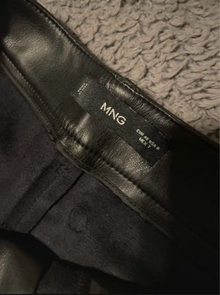 Pantalones polipiel negros