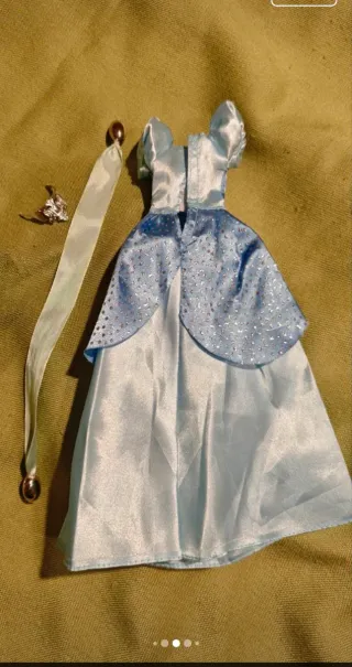 4 Vestidos de fiesta para Barbir