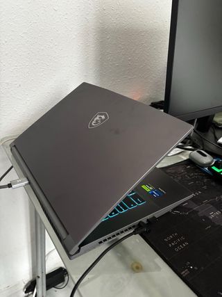 Portátil Gaming Msi thin 15