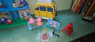 Peppa Pig: Tienda, escuela y monovolumen