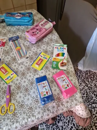 Set cancelleria bambini 2 euro cadauno