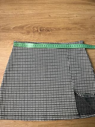 Falda de cuadros blanco y negro