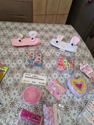 Accessori per capelli e bambina 1 ,50 euro cadauno