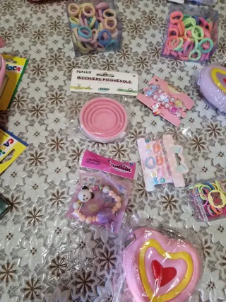 Accessori per capelli e bambina 1 ,50 euro cadauno