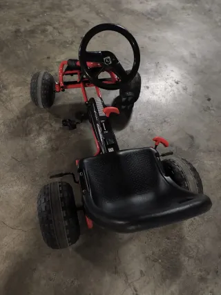 Kart infantil a pedales- hasta 6 -7 años