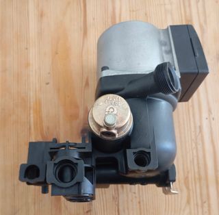 BOMBA CALDERA SAUNIER DUVAL UP 15 50 A0