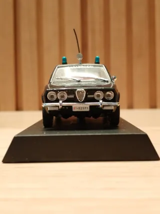 Modellino Alfa Romeo Alfetta 1:43