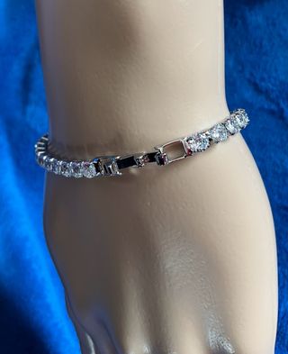 Bracciale da Donna con zirconi artificiali, 17 cm.