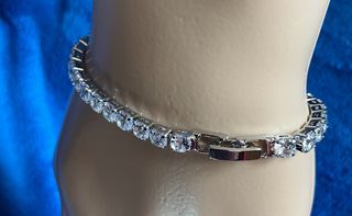 Bracciale da Donna con zirconi artificiali, 17 cm.