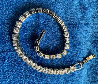 Bracciale da Donna con zirconi artificiali, 17 cm.