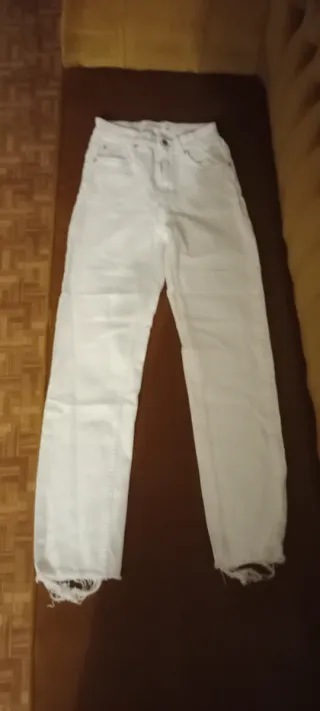 Lote de pantalones blancos