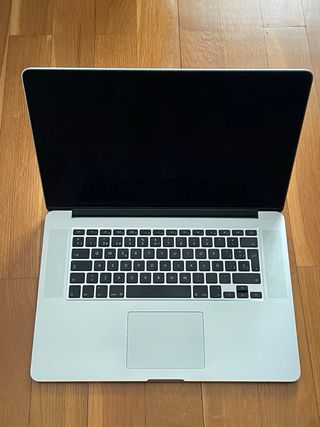 MacBook Pro 15 mediado 2015 i7 2,5 16GB RAM 500GB