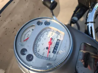 Vespa 300 Sei Giorni