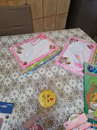 Lotto articoli vari per bambini,1 euro cadauno