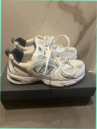 New Balance 530 Plata/Blanco